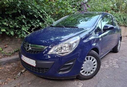 Opel Corsa 1.2i Essentia