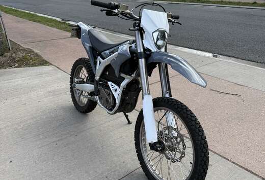 Surron Storm Bee 2023 A1