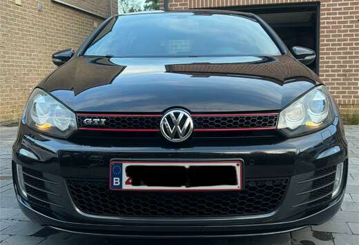 Volkswagen Golf 2.0 TSI DSG