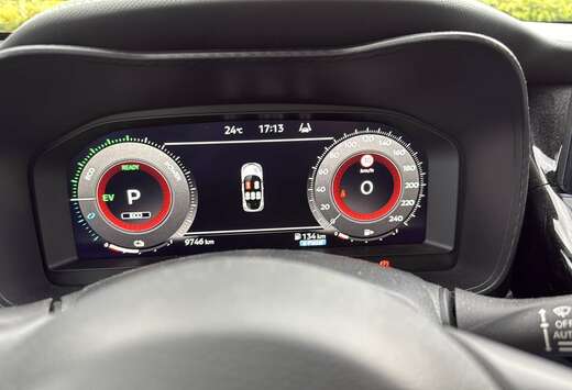 Nissan 1.6 Hybrid 4AMT Tekna