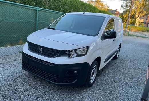 Peugeot Partner 1.6 BlueHDi L1 STD Light Premium