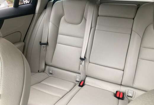 Volvo V60 T6 AWD Recharge Geartronic Inscription