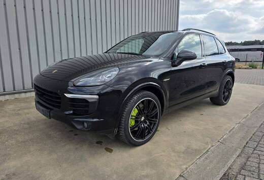 Porsche Cayenne 3.0i V6 Hybrid Tiptronic S // Lees be ...