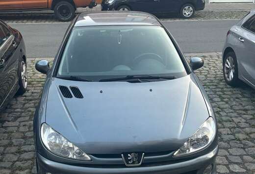 Peugeot 1.6i 16v Pack-Line