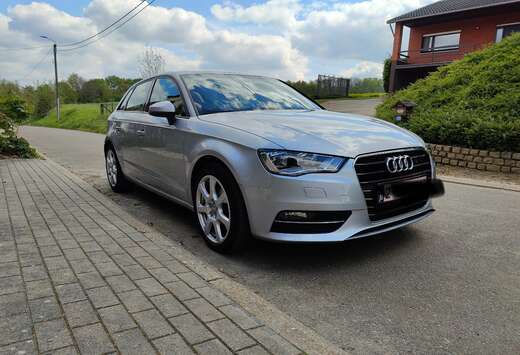 Audi A3 1.6 TDI Sportback (clean diesel) Attraction