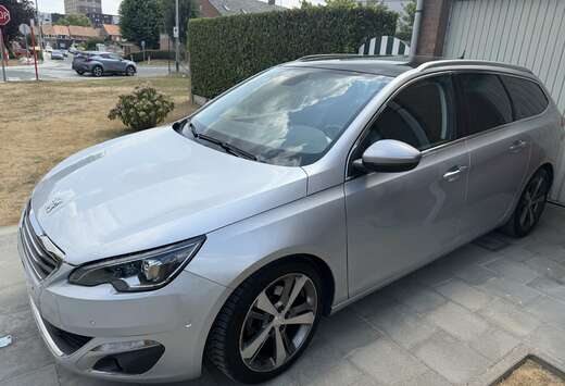 Peugeot SW 1.2 PureTech Feline STT