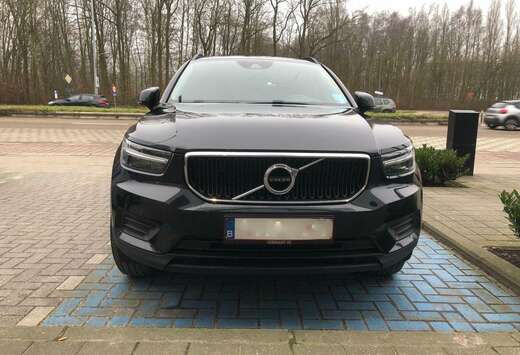 Volvo XC40 T2 Momentum Core