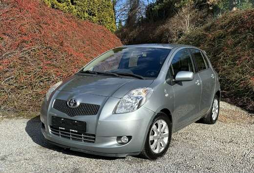 Toyota 1.4 Turbo D-4D Connected /Airco /Carnet Toyota ...