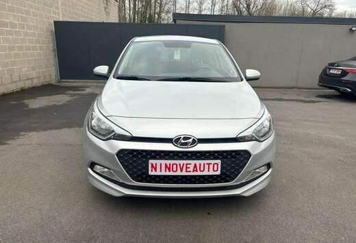 Hyundai 1.4i GoAUTOMAAT PARKSENSOR USB AIRCO EU6b