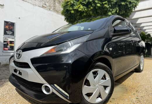 Toyota Aygo 1.0i VVT-i  AUTOMATIQUE