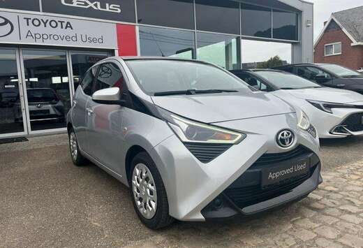 Toyota x-play