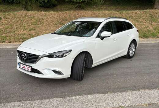 Mazda 2.2 D 4WD Skydrive Premium Edition