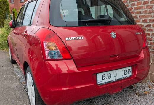 Suzuki Swift 1.3i GLX Kosai
