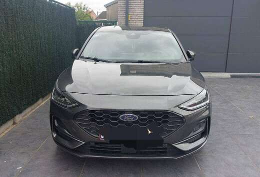 Ford Focus Active 1.0 EcoBoost Hybrid (mHEV)