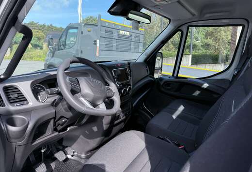 Iveco BENNE BASCULANTE noir