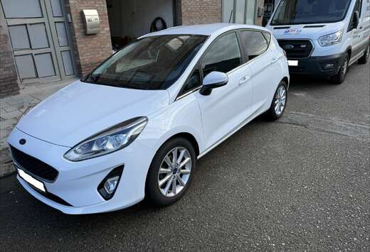 Ford 1.1i Titanium
