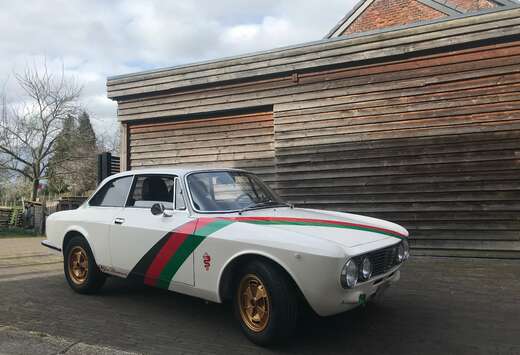 Alfa Romeo Bertone GTV 1750