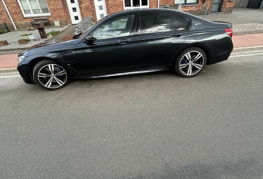 BMW 740eA Plug-In Hybrid (240 kW)