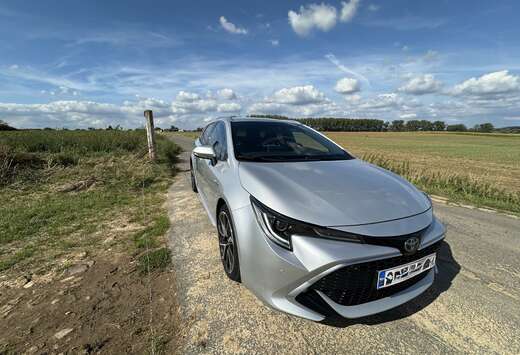 Toyota SW Hybrid 2.0 Premium Plus e-CVT