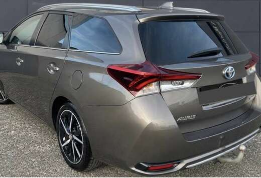 Toyota SW HEV 1.8i HSD Comfort E-CVT