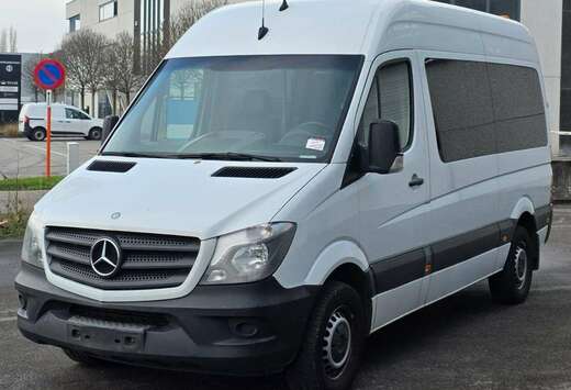 Mercedes-Benz 313 (Stock ID 52818)