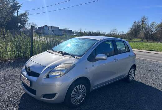 Toyota Yaris 1.0i VVT-i Active