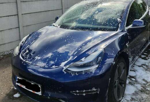 Tesla Model 3 75 kWh Long-Range Dual Motor