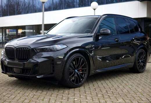 BMW xDrive50e Mpack full black madness