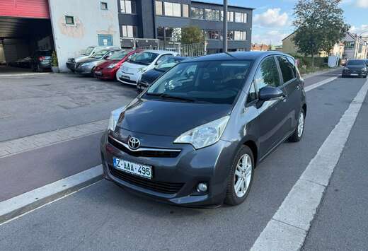 Toyota Verso S 1.4 D-4D Luna