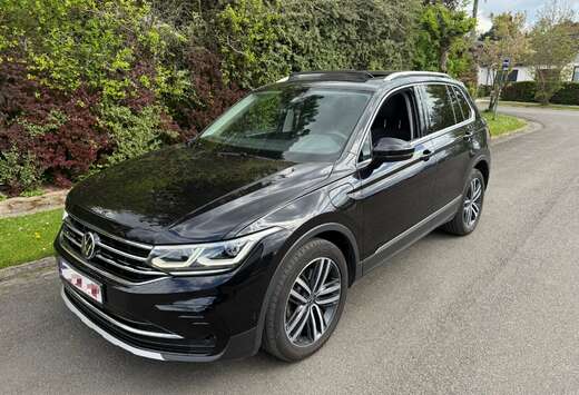 Volkswagen eHybrid 1.4 DSG (180 kW) AR Alcantara Pano ...