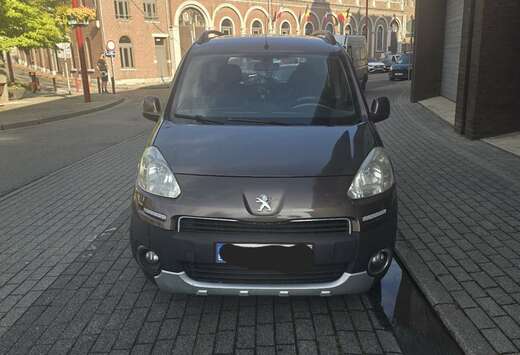Peugeot 1.6 HDi L1H1 Confort 122