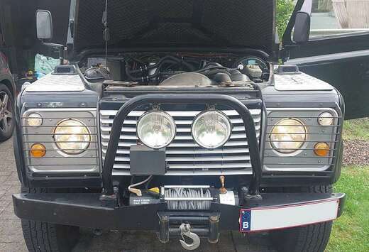 Land Rover 90