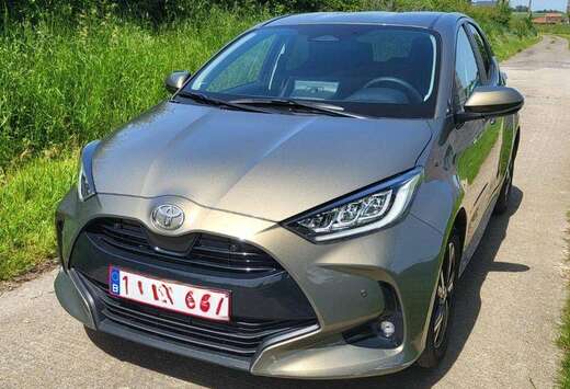 Toyota Yaris 1.5 TNGA HEV CVT Iconic LHD Hybride