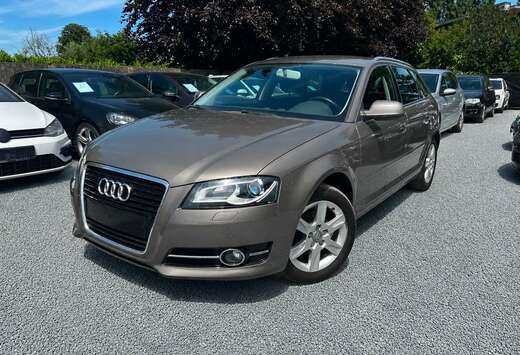 Audi A3 Sportback 1.2 TFSI Attraction Start/Stop S tr ...