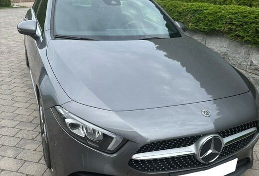 MERCEDES-BENZ CLASSE A A200 AMG