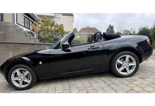 Mazda MX-5 1.8i 16v Active
