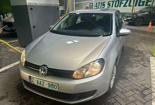 Volkswagen 1.4L BENZINE. 89800 KM. 2011. 7900 EURO