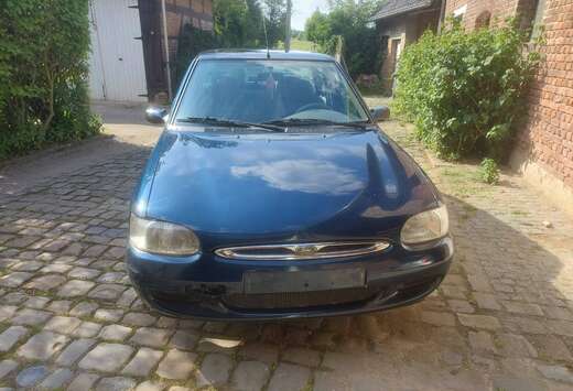 Ford 1.6i 16v Ghia CTX