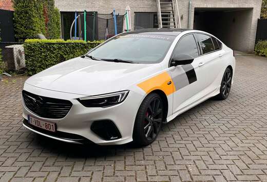 Opel Grand Sport 2.0 BiTurbo D 4x4 Automatik GSI