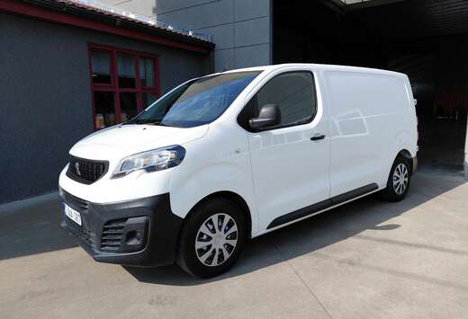 Peugeot 49000 km, 1 jaar garantie, 3 plaatsen,