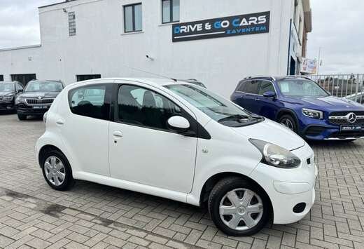 Toyota 1.0i Comfort ** 1 JAAR GARANTIE **