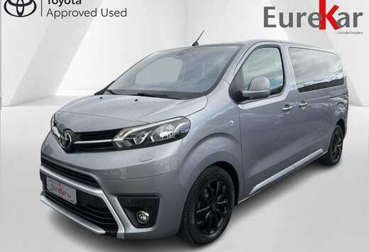 Toyota MPV 8 PLACES