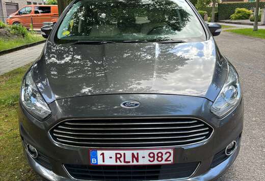 Ford S-Max 2.0 TDCi Titanium PowerShift