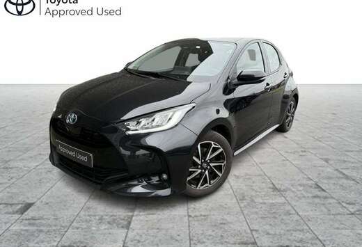 Toyota 1.5 Hybride Iconic + Hi-Tech Pack & Navi