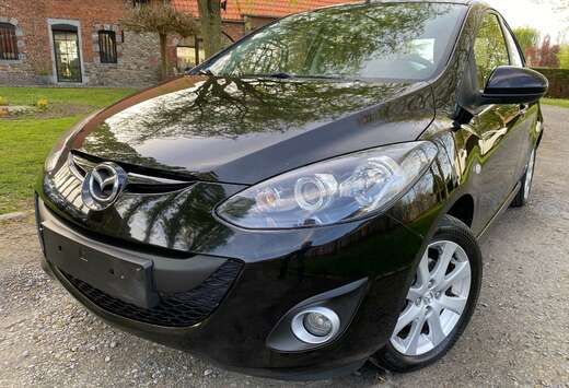 Mazda 2 1.3i Sport / prête à immatriculer