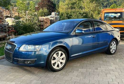 Audi 2.4 V6 177 Attraction Multitronic A