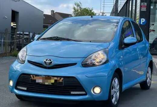 Toyota Aygo 1.0i Color Edition