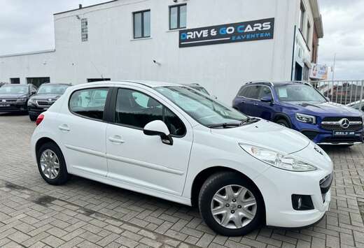 Peugeot 1.4 HDi - NAVI - Airco ** 1 JAAR GARANTIE **
