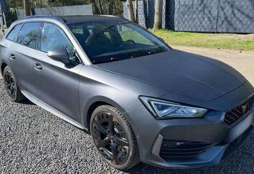 Leon ST e-Hybrid 1.4 DSG (180 kW)