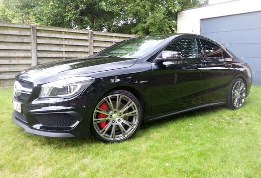Mercedes-Benz CLA 45 AMG 4-Matic
